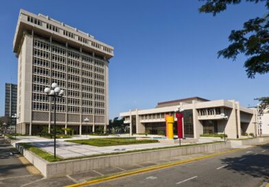 RD mantiene su tasa de política monetaria en el 5.25 % anual