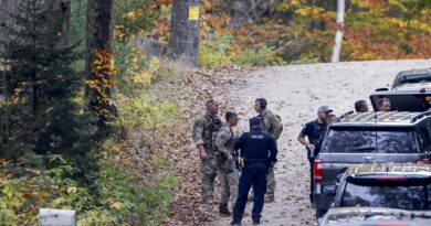 El cuerpo del sospechoso de los tiroteos de Maine fue encontrado en un camión de reciclaje
