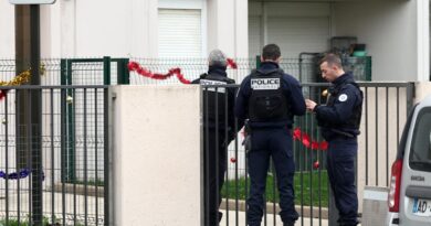 Detienen hombre por el asesinato de su esposa y sus cuatro hijos en Francia