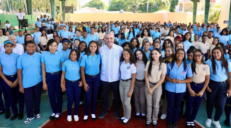 Abinader encabezará este sábado varias inauguraciones en el Gran Santo Domingo Abinader encabezará este sábado varias inauguraciones en el Gran Santo Domingo