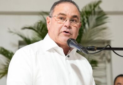 Ministro de Agricultura llama a productores a no dejarle todo a la naturaleza y apostar por la tecnología y la mecanización