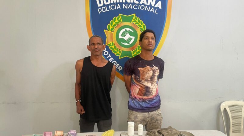 Policía ocupa drogas, balanza y dinero en efectivo durante operativo contra punto de venta en Matancitas, Nagua