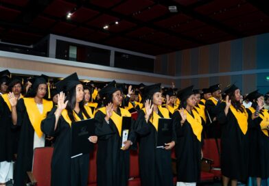 UNIREMHOS gradúa a 637 profesionales y llama a la unidad nacional para impulsar reforma educativa UNIREMHOS gradúa a 637 profesionales y llama a la unidad nacional para impulsar reforma educativa