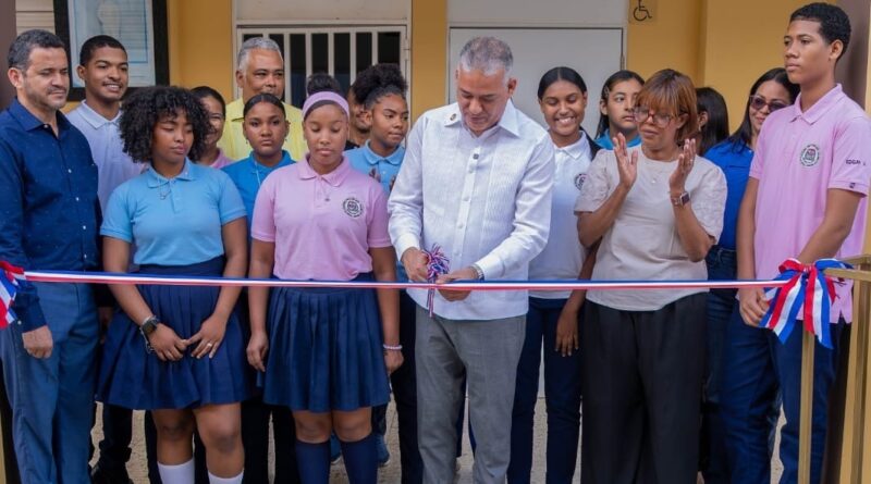 INABIE pone en funcionamiento nuevo módulo de salud bucal en Sánchez para beneficiar a más de 1,260 estudiantes INABIE pone en funcionamiento nuevo módulo de salud bucal en Sánchez para beneficiar a más de 1,260 estudiantes