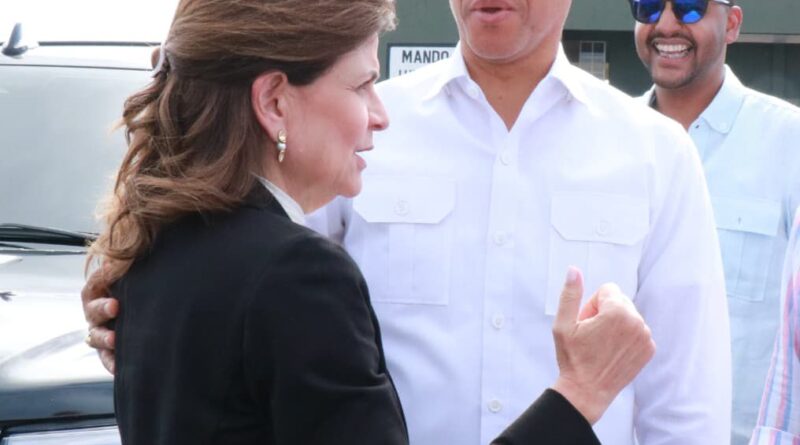 Vicepresidenta Raquel Peña destaca liderazgo de Andrés Cueto