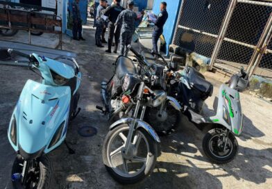 Policía Nacional frustra carrera clandestina y retiene 14 motocicletas en La Romana Policía Nacional frustra carrera clandestina y retiene 14 motocicletas en La Romana