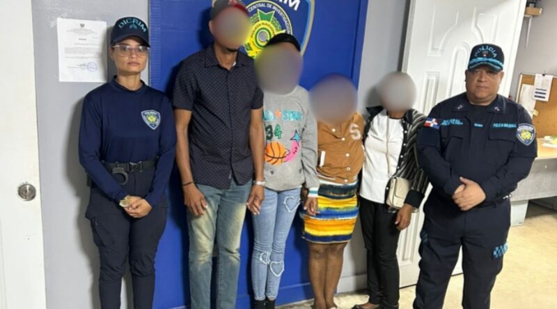 Policía localiza sana y salva adolescente reportada como desaparecida en Santiago