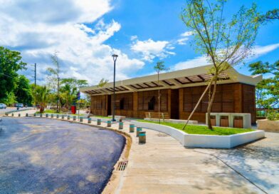 Abinader entrega obras de renovación de la playa Sosúa y su plaza de vendedores