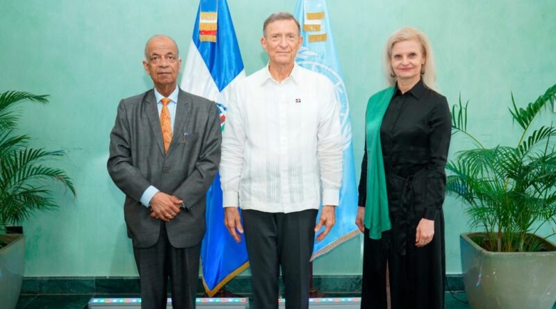 El canciller se reúne con cargo ONU para abordar despliegue fuerza antipandillas en Haití