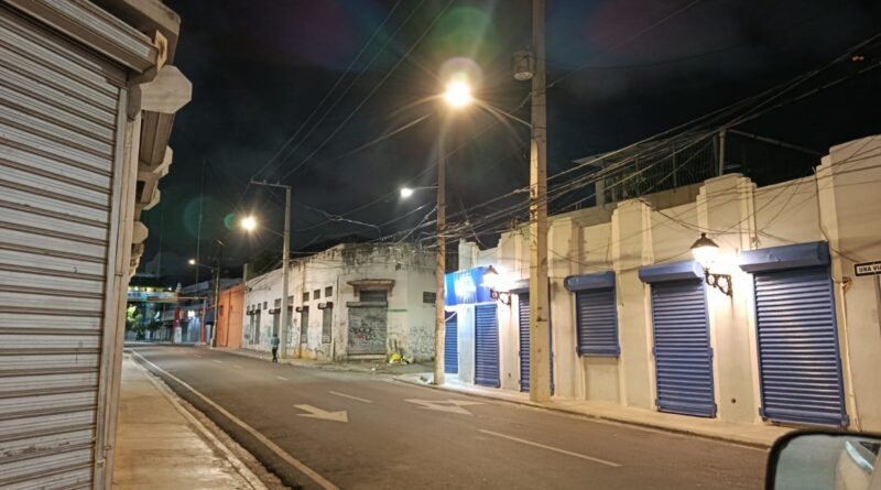 Edeeste invierte RD$575 mil en fortalecer la iluminación pública de la Zona Colonial Edeeste invierte RD$575 mil en fortalecer la iluminación pública de la Zona Colonial