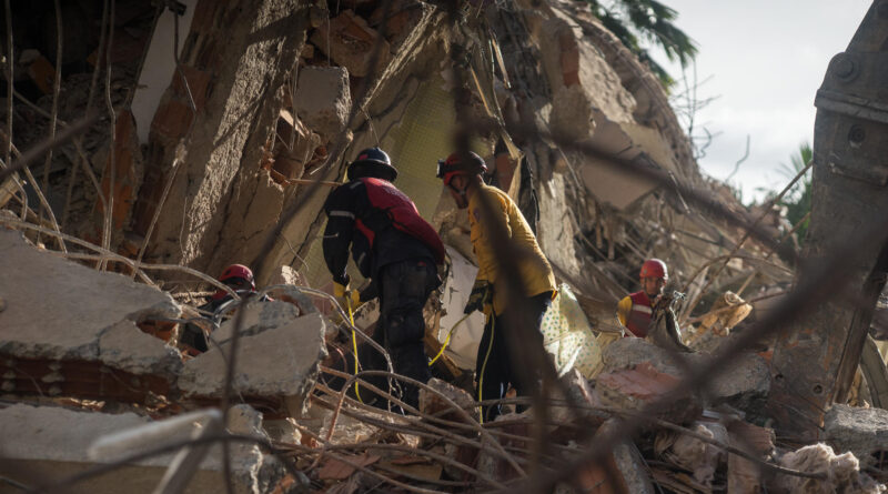 Se elevan a 589 las personas fallecidas por los dos terremotos en Venezuela