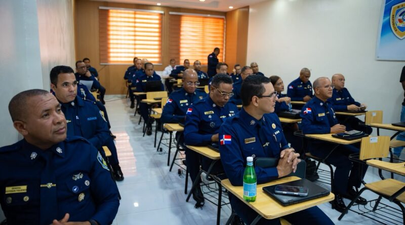 ITLA entrega primera certificación en Inteligencia Artificial al alto mando de la Policía Nacional ITLA entrega primera certificación en Inteligencia Artificial al alto mando de la Policía Nacional