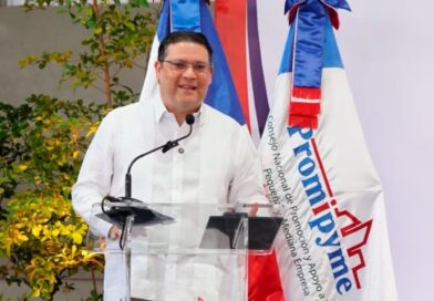Gobierno supera RD$900 millones en créditos a microempresarios en este año Gobierno supera RD$900 millones en créditos a microempresarios en este año