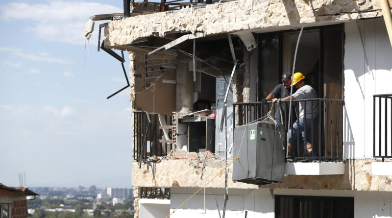 Colombia eleva a 285 la cifra de muertos y mantiene en 379 los desaparecidos por terremoto