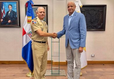 Director del COE realiza visita de cortesía al Ministerio de Defensa