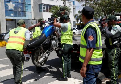 INTRANT y DIGESETT intensifican operativos contra motociclistas que infringen la Ley de Tránsito INTRANT y DIGESETT intensifican operativos contra motociclistas que infringen la Ley de Tránsito