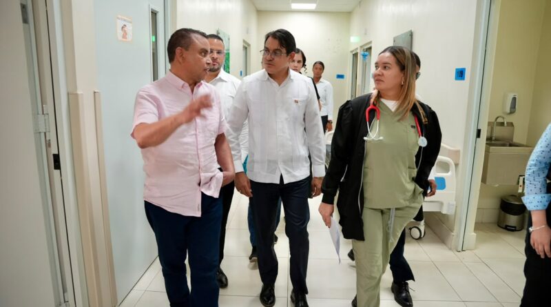 99 hospitales de la Red Pública operan con cero deudas