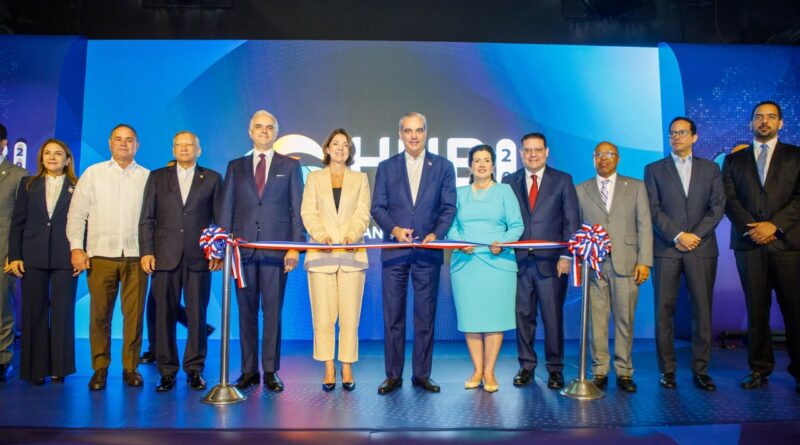 Gobierno y Amazon Web Services lanzan programa de 50 mil becas para capacitar en IA Gobierno y Amazon Web Services lanzan programa de 50 mil becas para capacitar en IA