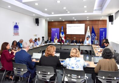 Ministerio de Trabajo y la OIT preparan Programa de Trabajo Decente de RD Ministerio de Trabajo y la OIT preparan Programa de Trabajo Decente de RD