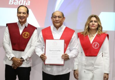 INTEC reconoce a Rafael Santos Badía como Profesor Honorífico; llama a universidades transformar la educación INTEC reconoce a Rafael Santos Badía como Profesor Honorífico; llama a universidades transformar la educación