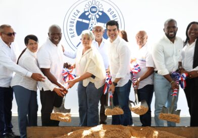 Wellington Arnaud inicia construcción de dos depósitos reguladores del acueducto de Consuelo, en SPM Wellington Arnaud inicia construcción de dos depósitos reguladores del acueducto de Consuelo, en SPM